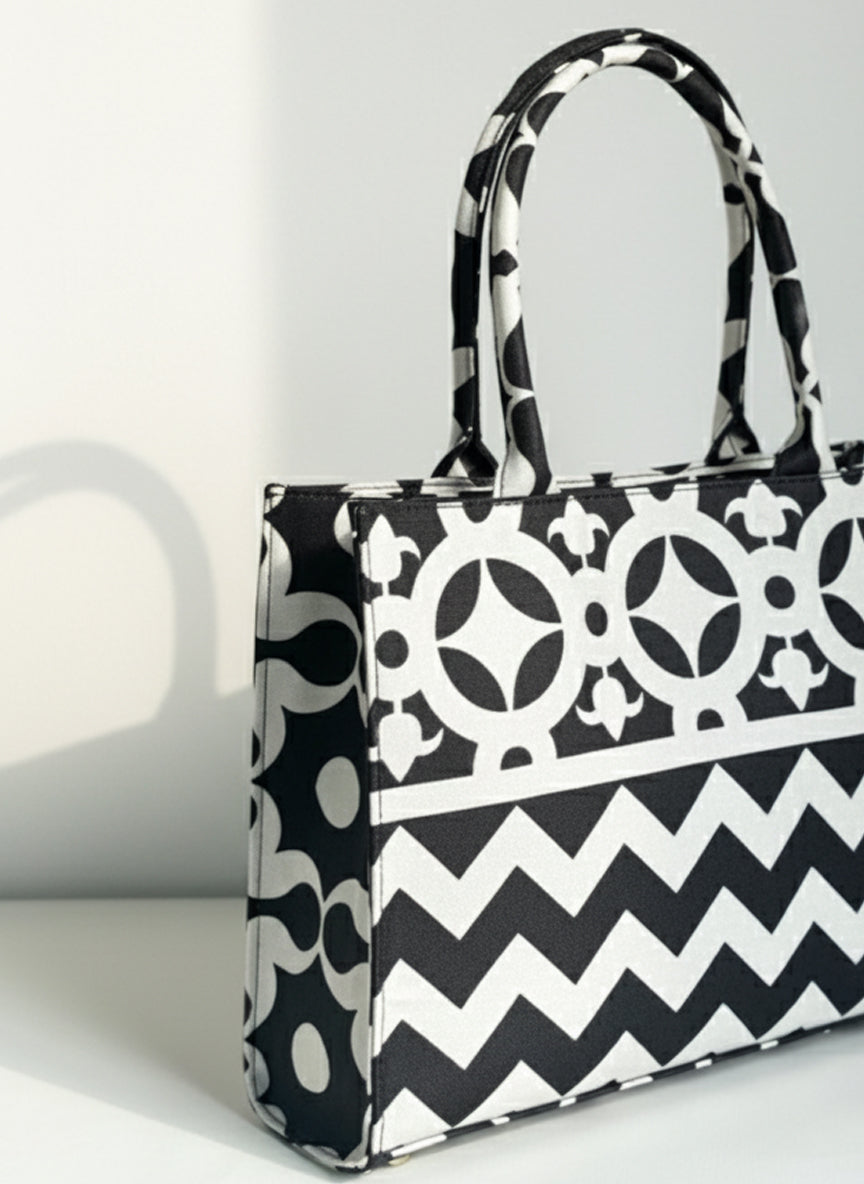 CANVAS TOTE 84