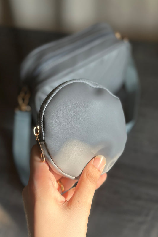 Crossbody 04 - Gray