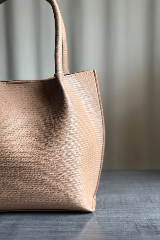 The Veloura Tote - Beige