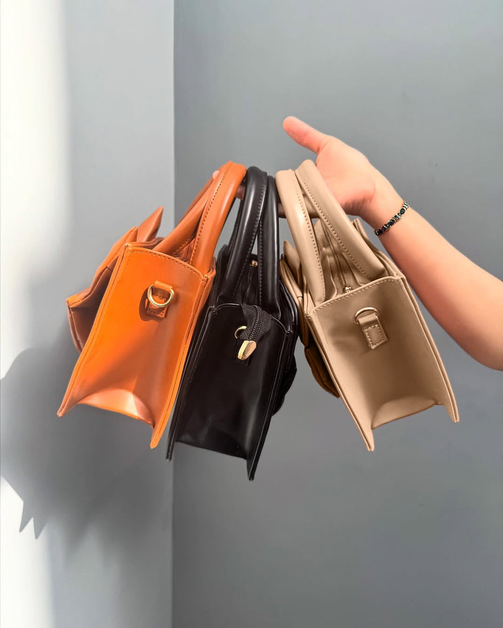 HandBag 02 - Beige