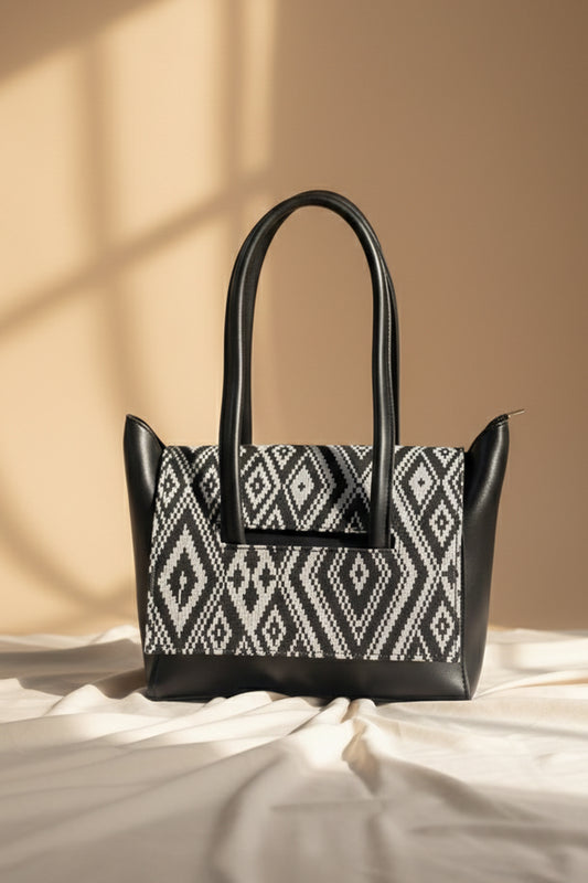 Two Style Canvas Shoulder bag - Black