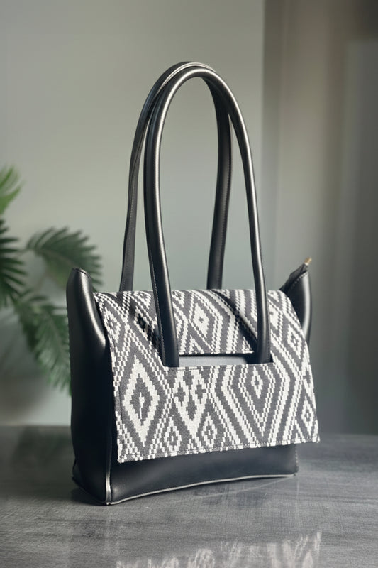 Two Style Canvas Shoulder bag - Black