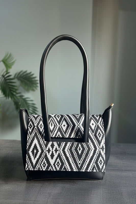 Two Style Canvas Shoulder bag - Black