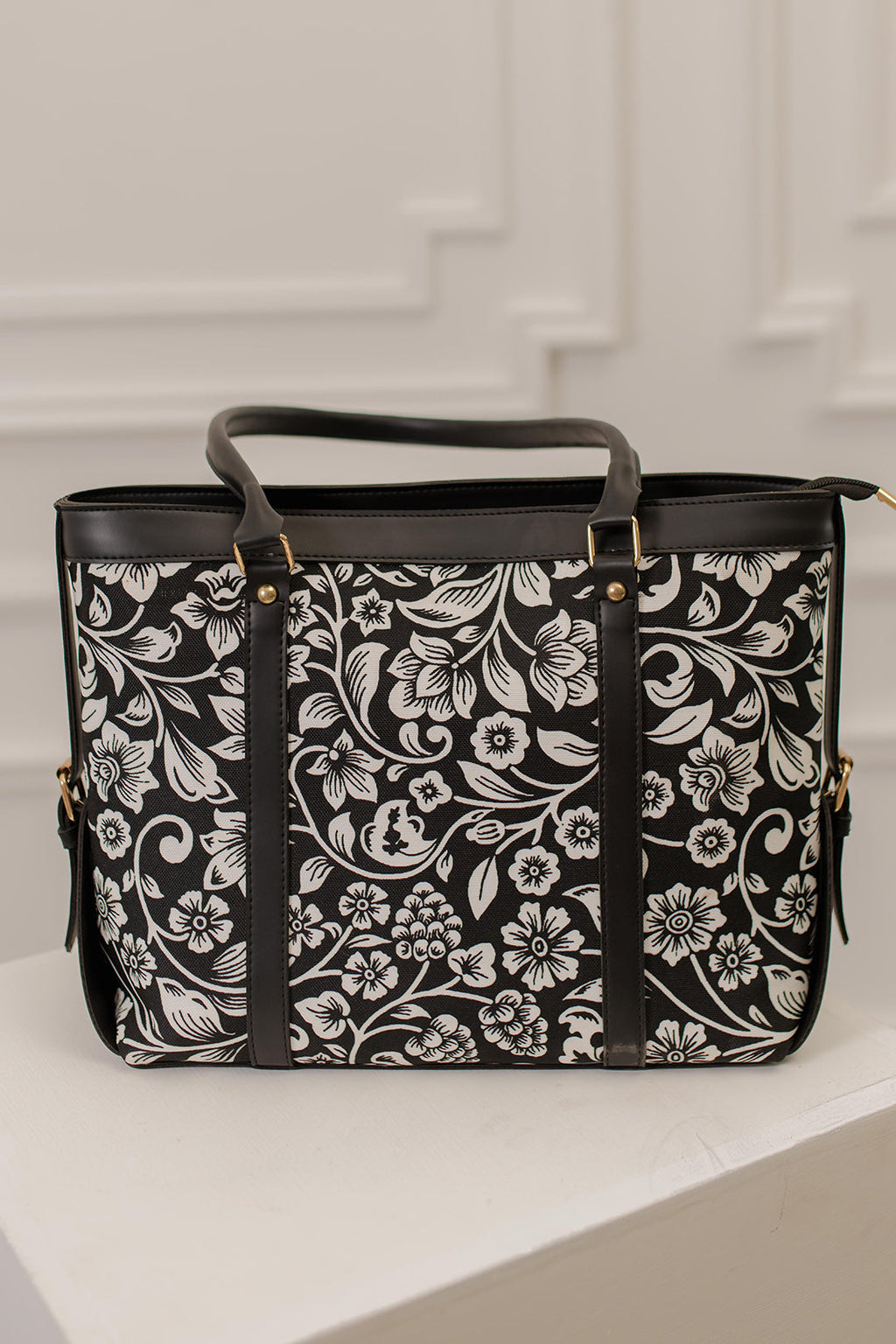 Strap Canvas Tote 34